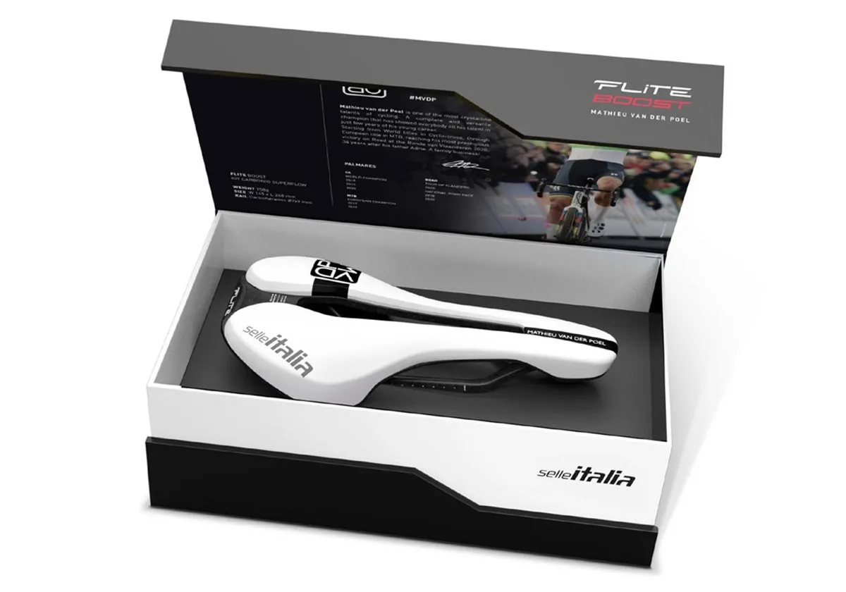 Selle Italia Flite Boost Satte MVP Sattel L3 l Kit-Carbonio Superflow weiss-schwarz