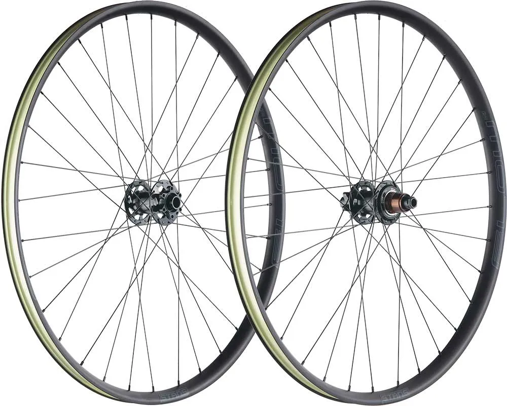 Stans NoTubes Crest MK4 Gravel Laufradsatz 28 Zoll M-Pulse Disc Centerlock Rotor Micro Spline