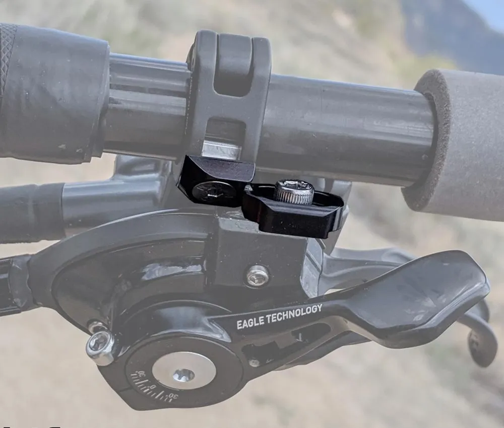 Wolf Tooth ShiftMount Schalt-Bremshebel Adapter - Sram MatchMaker an Shimano I-Spec EV