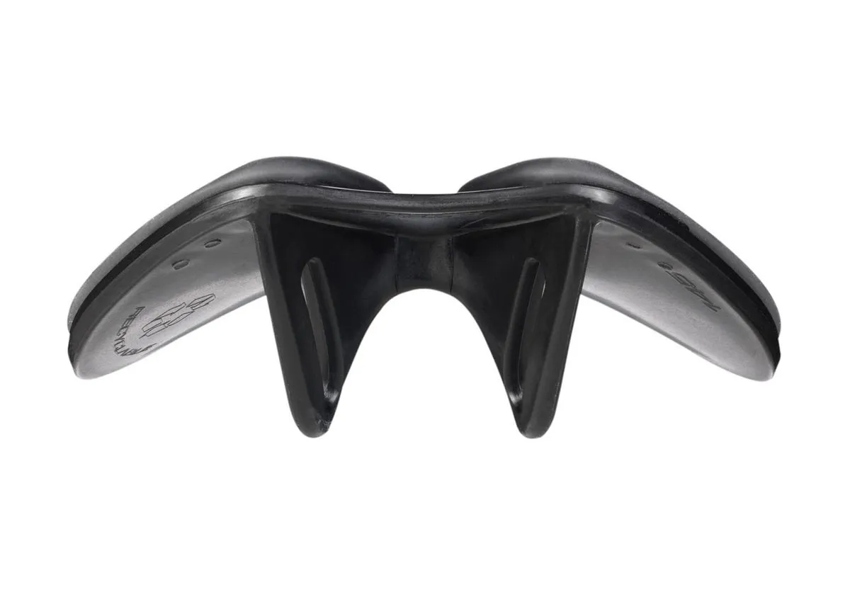 Selle Italia Model X Leaf Superflow Fec-Alloy Superflow Sattel L3 Breite 145mm Gestell Stahl schwarz-grün