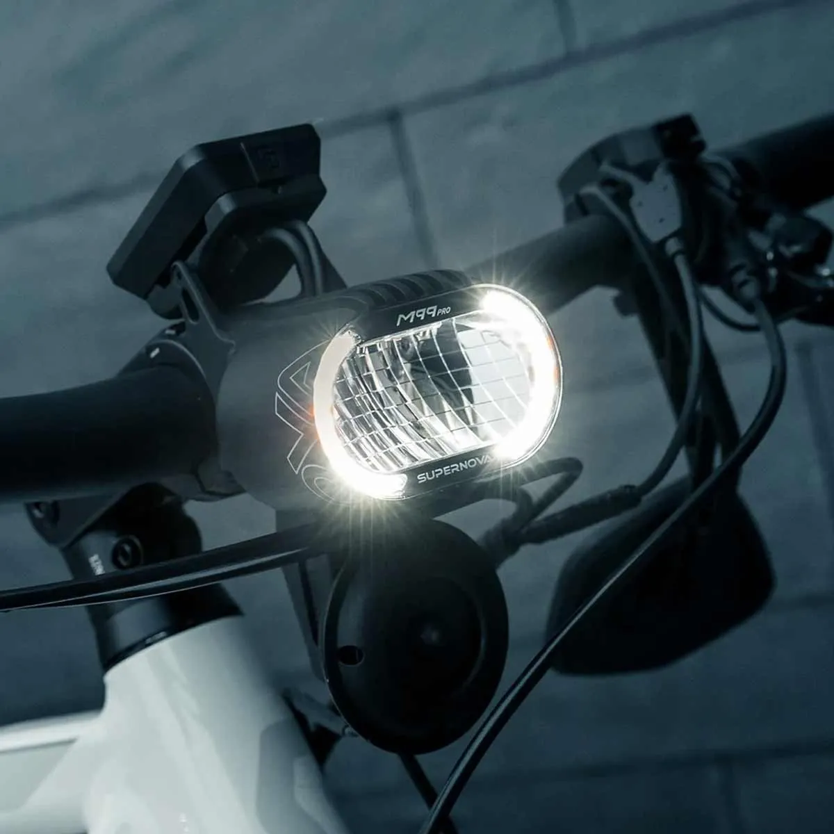 Supernova M99 Pro Frontlampe E-Bike-45 / S-Pedelec max 1600 Lumen