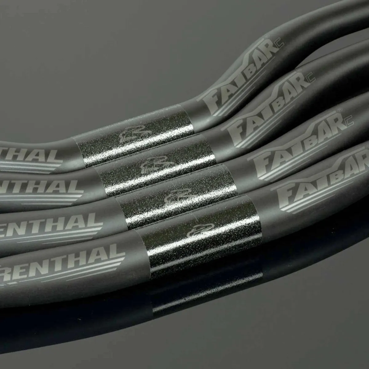 Renthal V3 Fatbar Carbon MTB Riser 31,8 Ø | Rise 30mm Breite 800mm schwarz