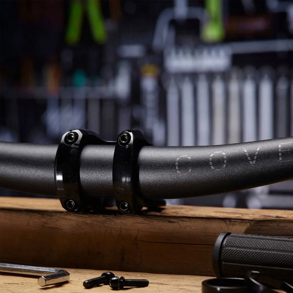 e*thirteen Plus Covert ICR Riser 35 Ø | Rise 20mm Breite 780mm schwarz