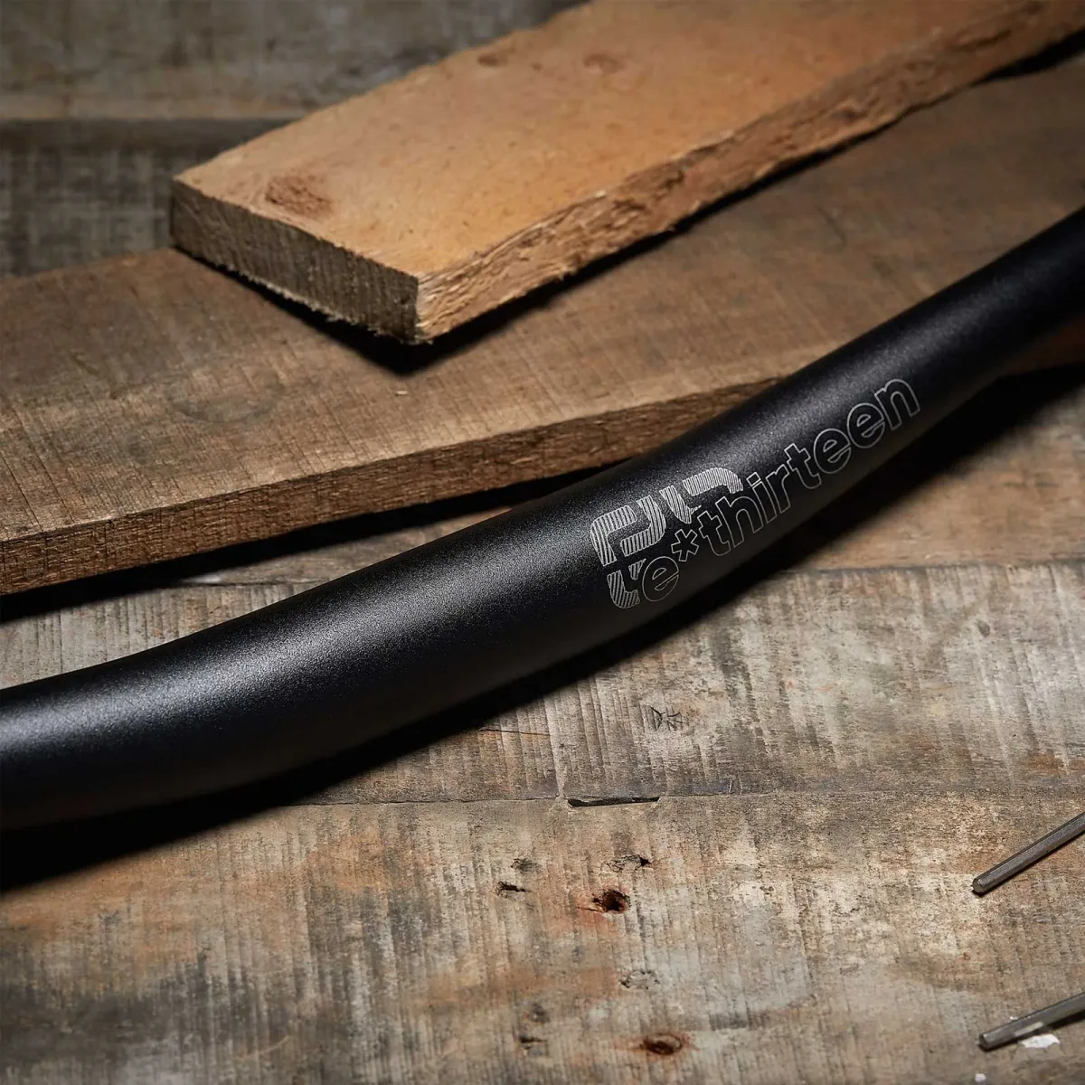 e*thirteen Base Riser 35 Ø | Rise 20mm Breite 800mm schwarz